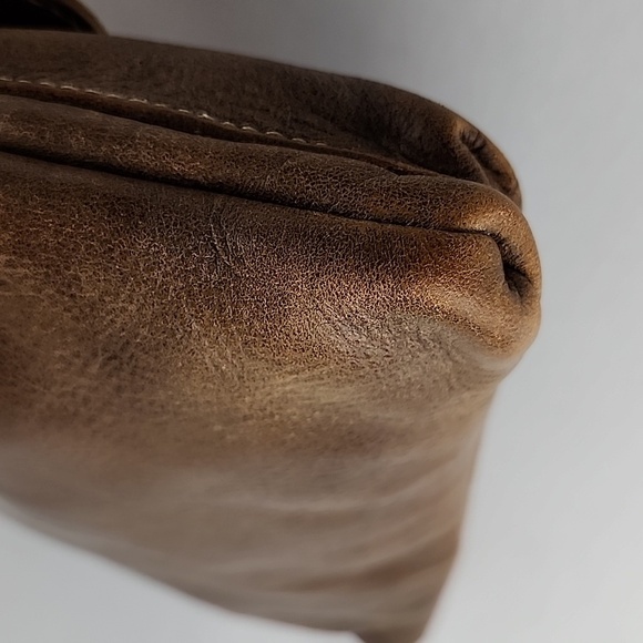 ROOTS Tan Leather Vintage Crossbody Bag Purse Multi Pockets Adjustable Strap - Picture 16 of 16